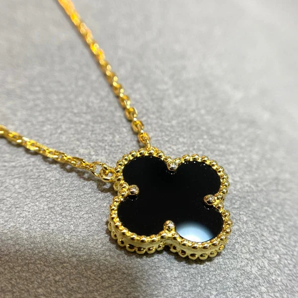 CLOVER Black Pendant Necklace | Tiva Jewelry