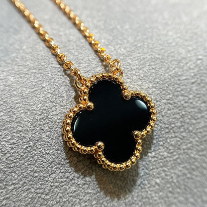 CLOVER Black Pendant Necklace | Tiva Jewelry
