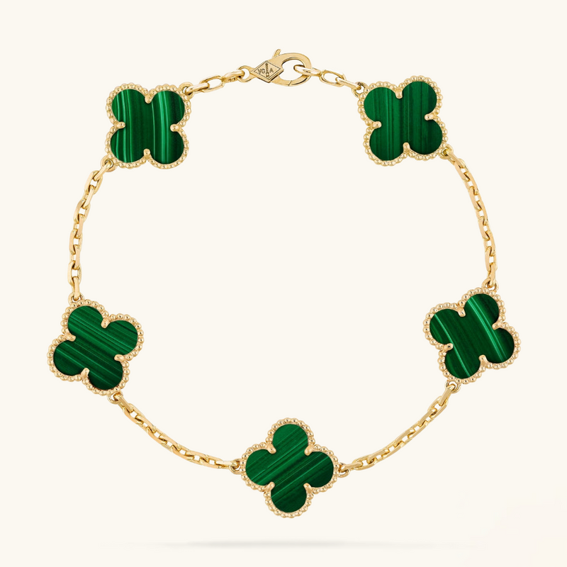 CLOVER Green Bracelet – Graceful Emerald-Hued Adornment
