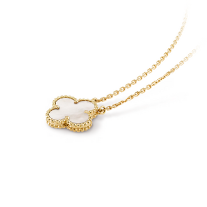CLOVER White/Gold Necklace – Everlasting Elegance for Day-to-Night Aesthetic