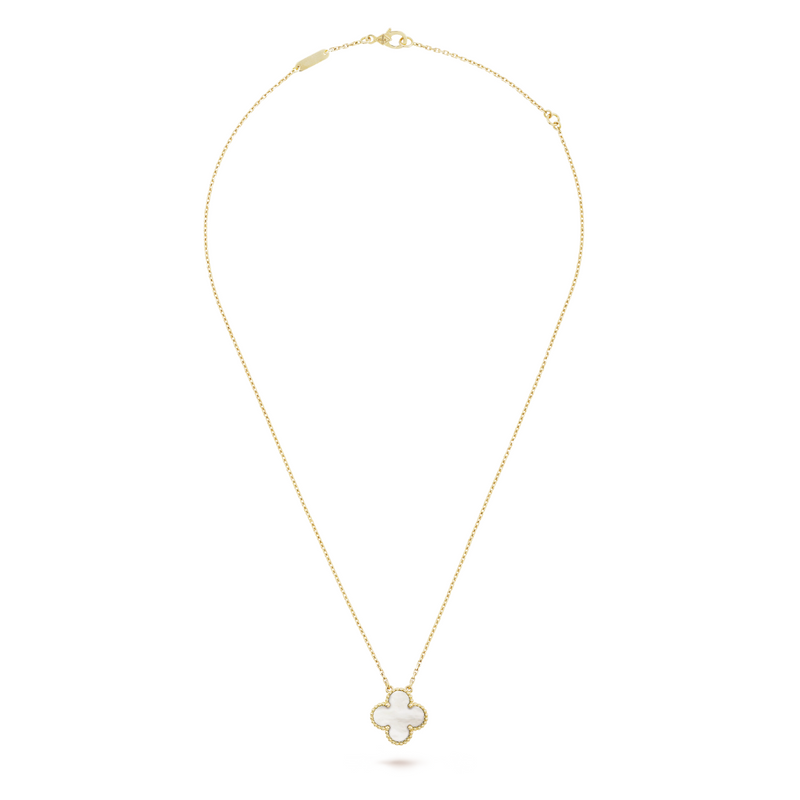CLOVER White/Gold Necklace – Everlasting Elegance for Day-to-Night Aesthetic