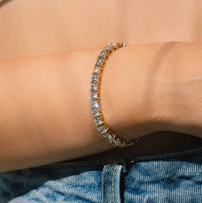 Distinguished Tennis Bracelet — Sparkling Elegance for Any Occasion